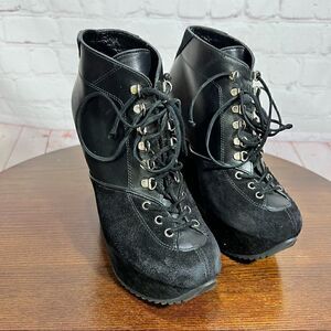 37.5 (7.5) YVES SAINT LAURENT YSL PLATFORM WEDGE ANKLE BOOTIED Guc